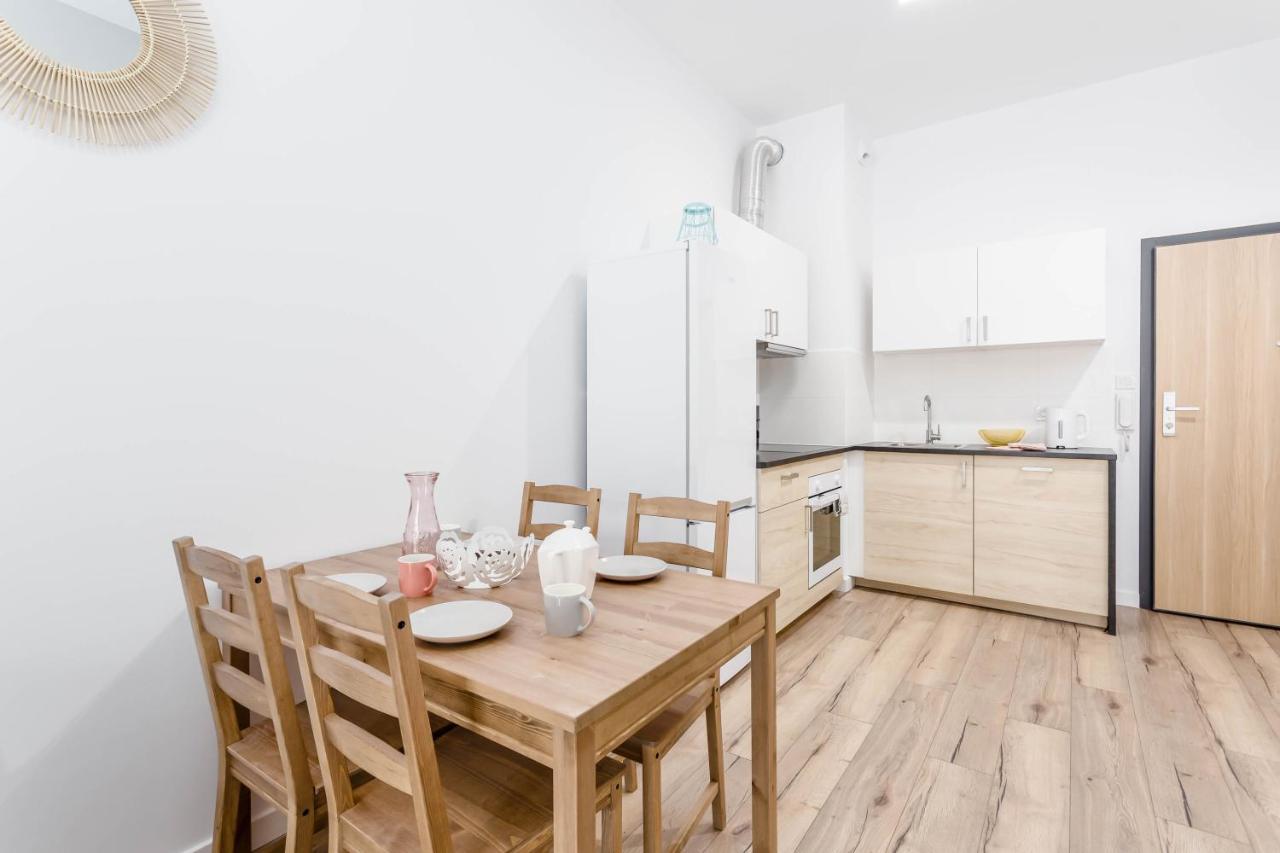Chill Apartments Marywilska Warsaw Exterior photo